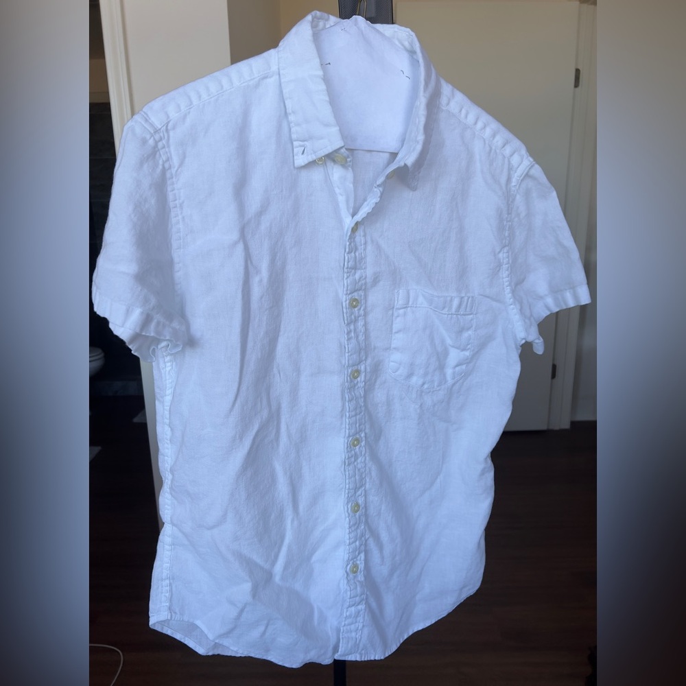 Slim White Linen ShortSleeve Button Down. J. Crew Factory. Medium